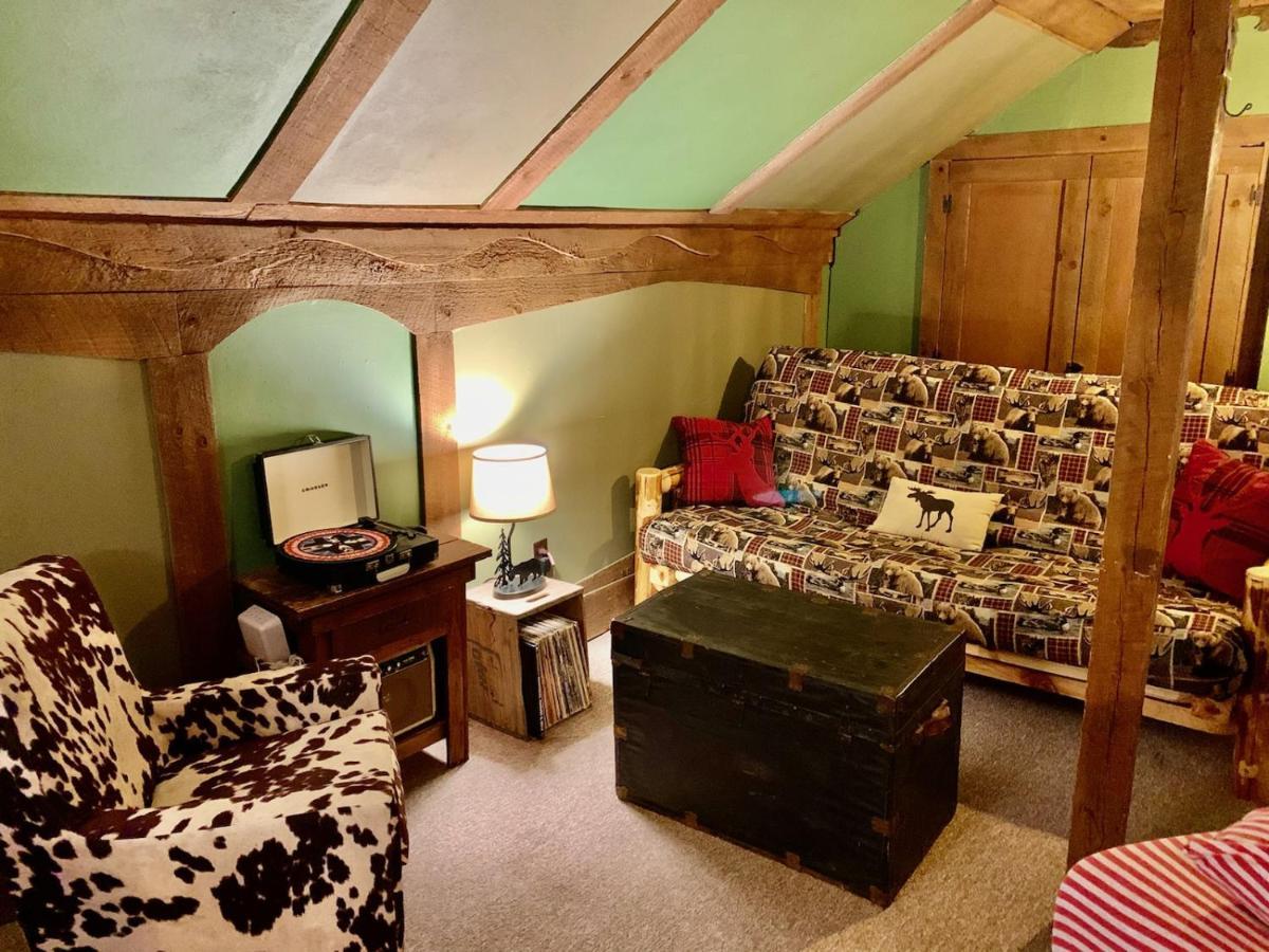 Grunberg Haus Inn & Cabins 워터베리 외부 사진