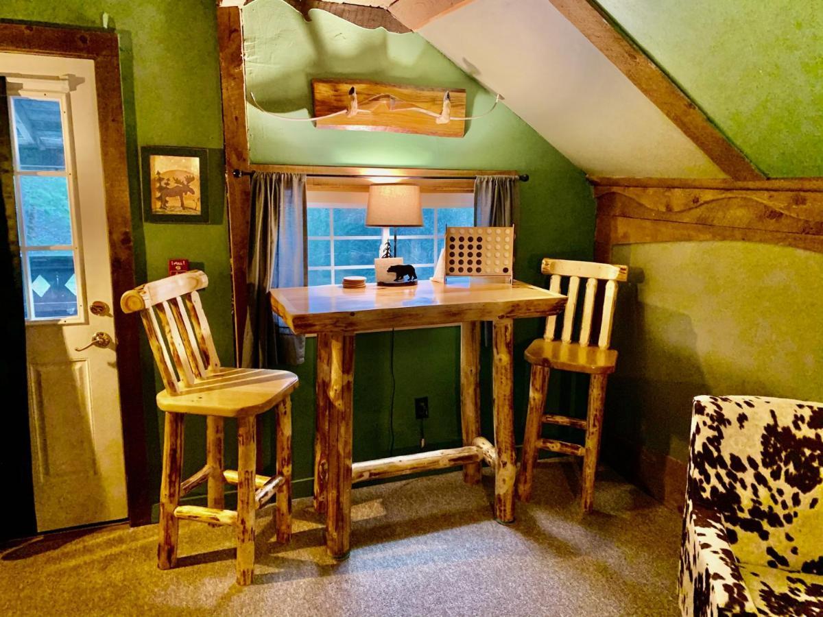 Grunberg Haus Inn & Cabins 워터베리 외부 사진