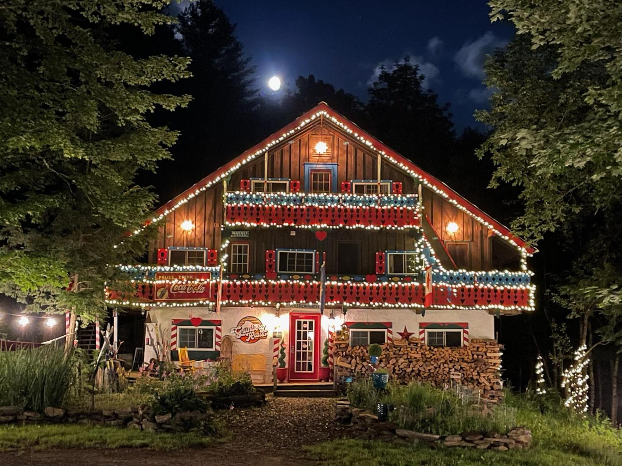Grunberg Haus Inn & Cabins 워터베리 외부 사진