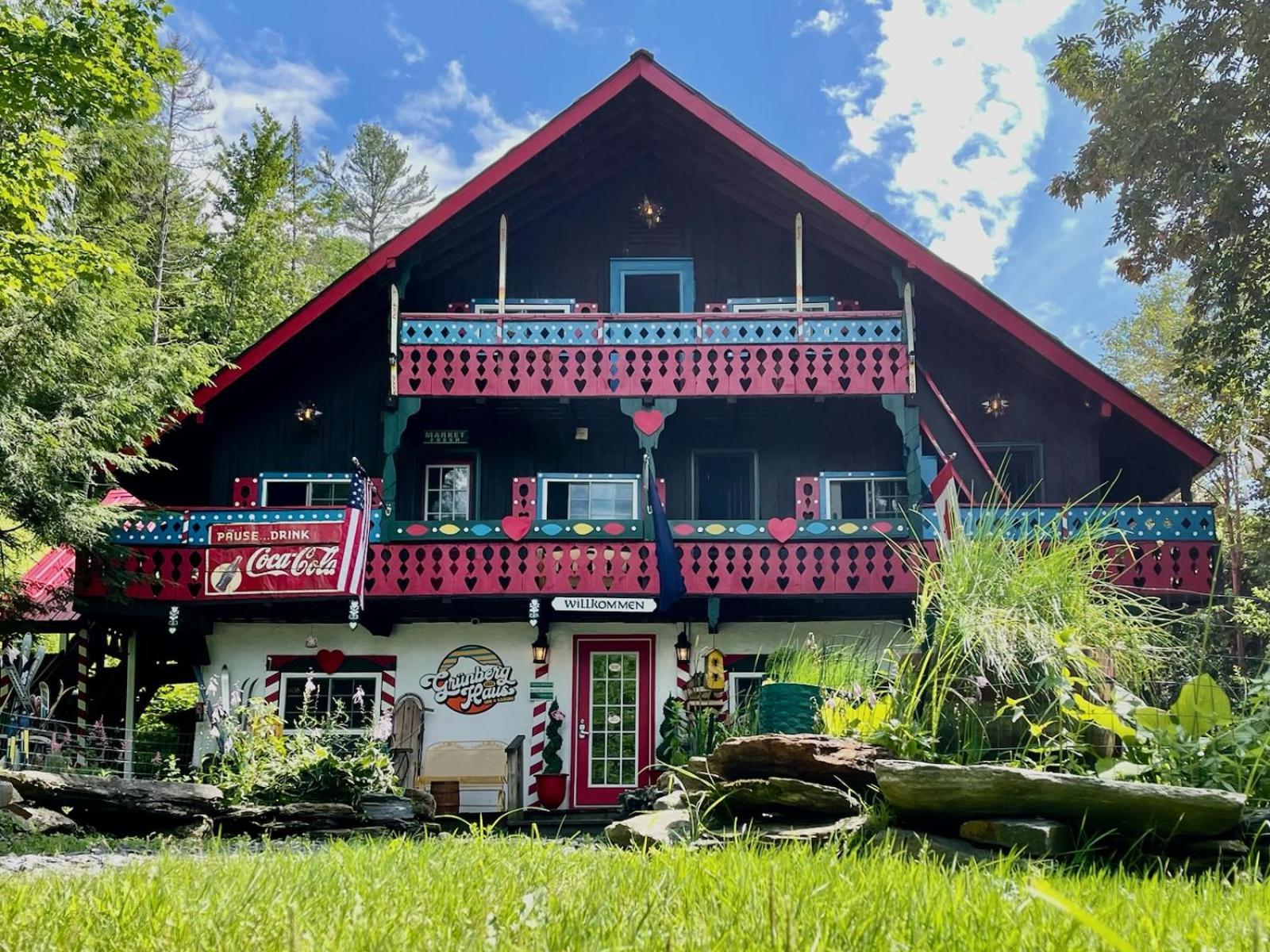 Grunberg Haus Inn & Cabins 워터베리 외부 사진
